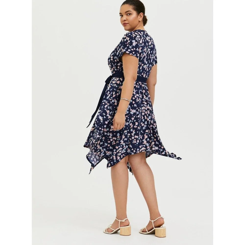 Torrid Heart Print Studio Knit Wrap Dress Size‎ 1X Blue Handkerchief hem pockets